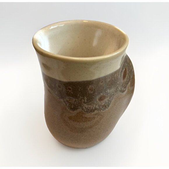 Stoneware Hand Warming Mug 14 oz Desert Sand Clay In Motion Neher 2022 Left Hand - Picture 9 of 16